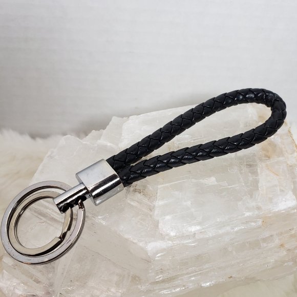 Leather Key Chain, Loop Handmade Leather Braided Lanyard Keychain - Picture 2 of 3